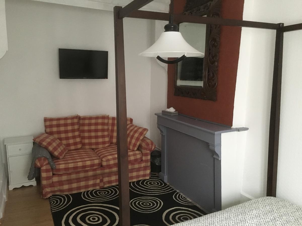 Bed and Breakfast Allo Allo Le Grand-Bourg Экстерьер фото