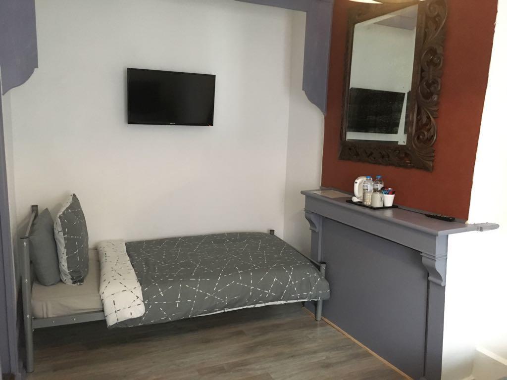 Bed and Breakfast Allo Allo Le Grand-Bourg Экстерьер фото
